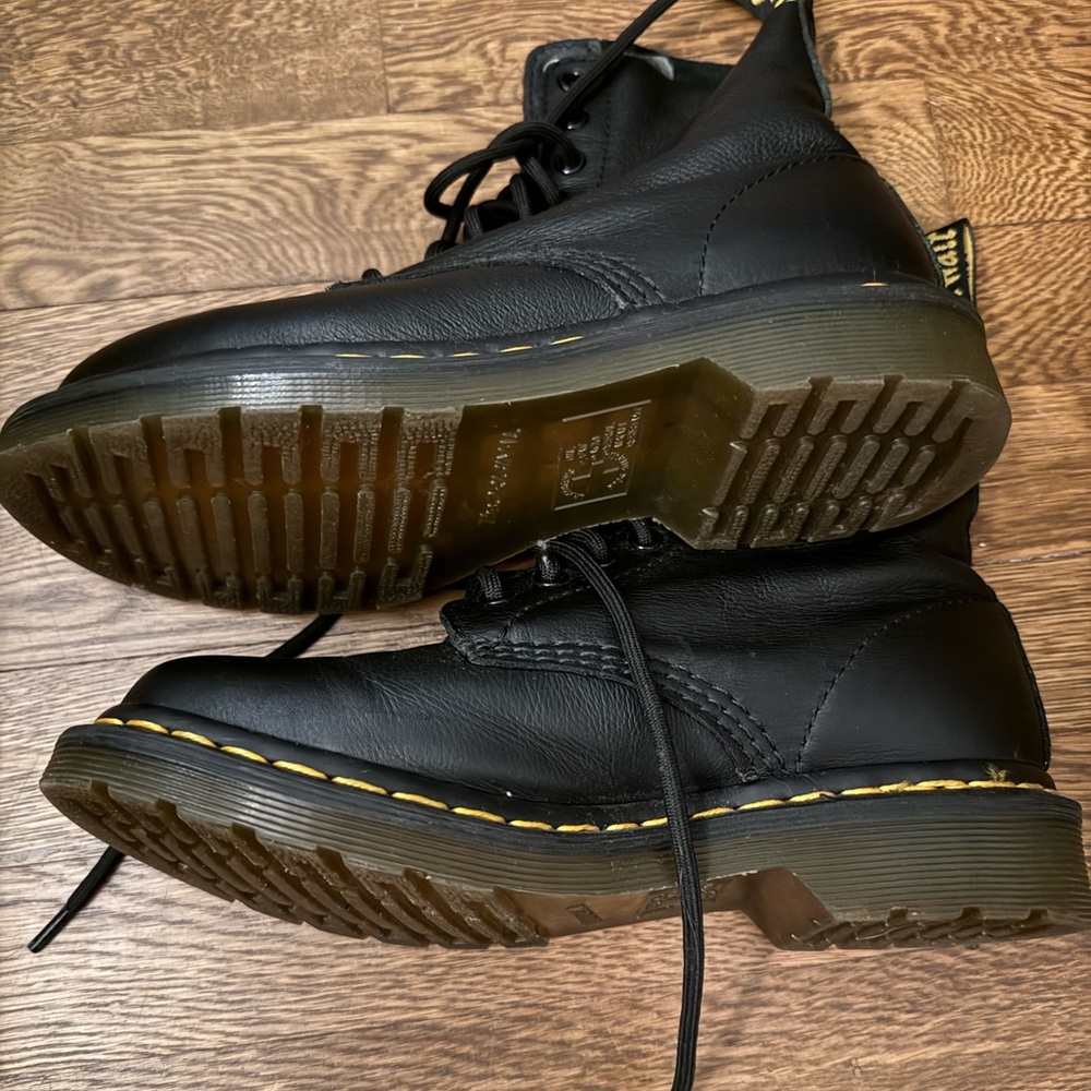 Black Dr. Marten’s boots - Picture 3 of 4